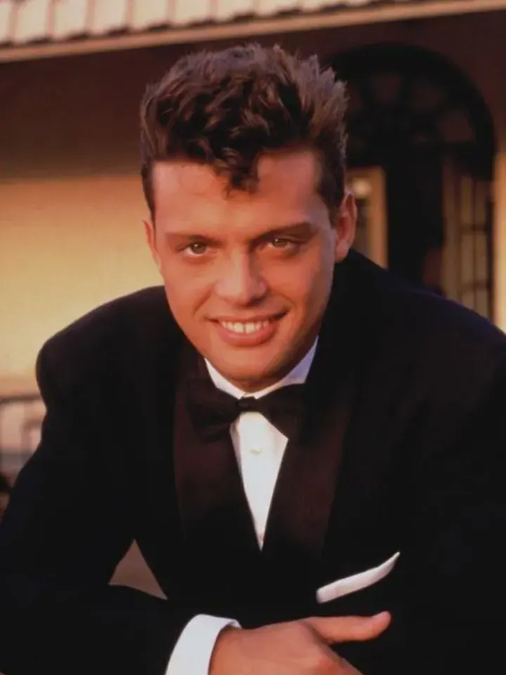 LUIS MIGUEL